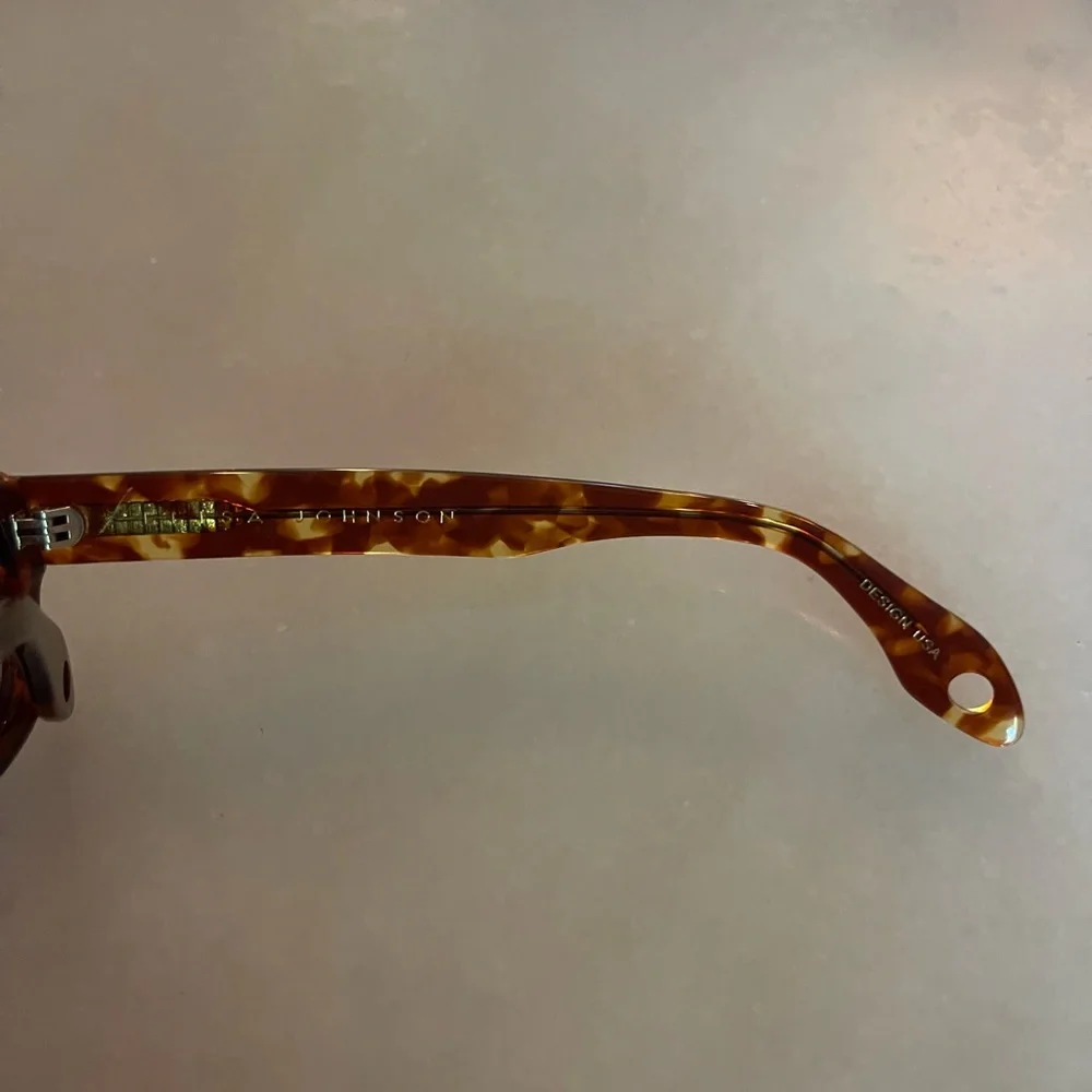Elisa Johnson Jane Sunglasses RED TORTOISE
